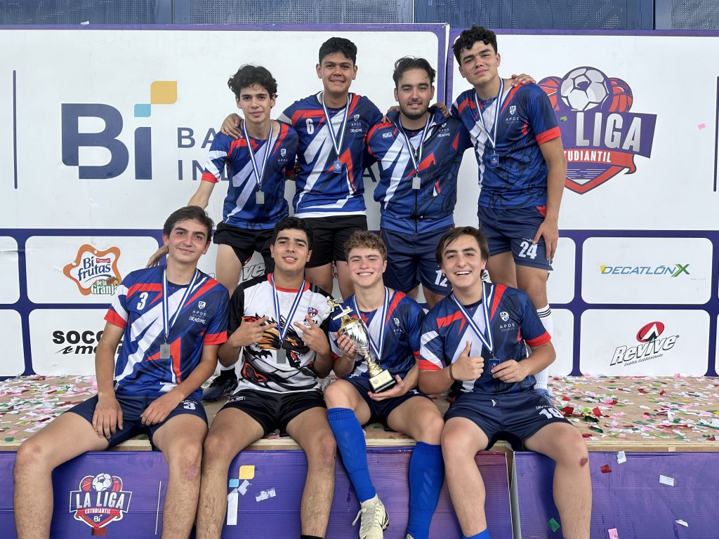 Solalto Dragons campeones de la Liga Estudiantil U18 de fútbol - reel - APDE Solalto 4